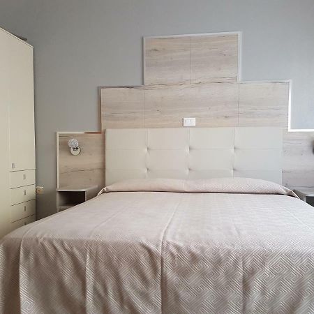 Albergo Paris Sottomarina Dış mekan fotoğraf