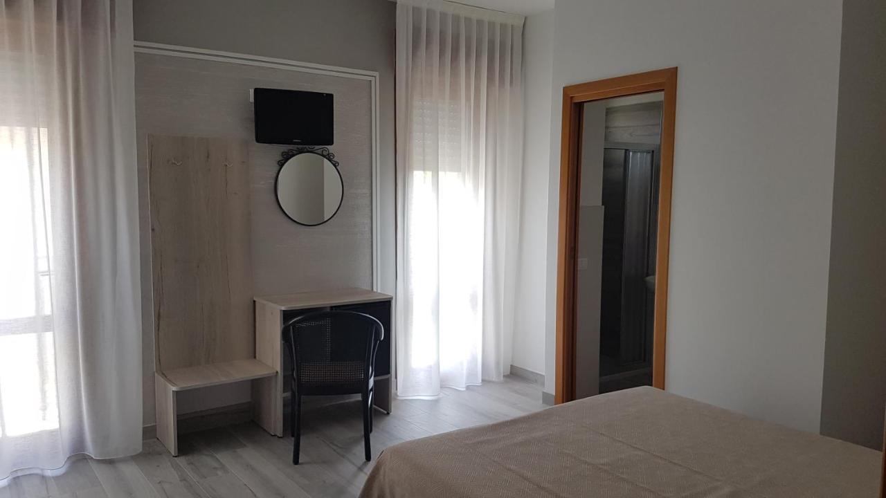 Albergo Paris Sottomarina Dış mekan fotoğraf