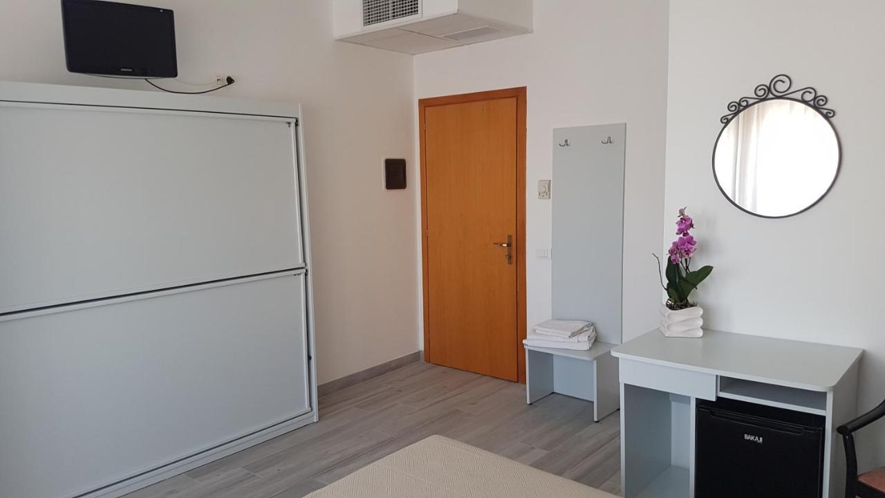 Albergo Paris Sottomarina Dış mekan fotoğraf