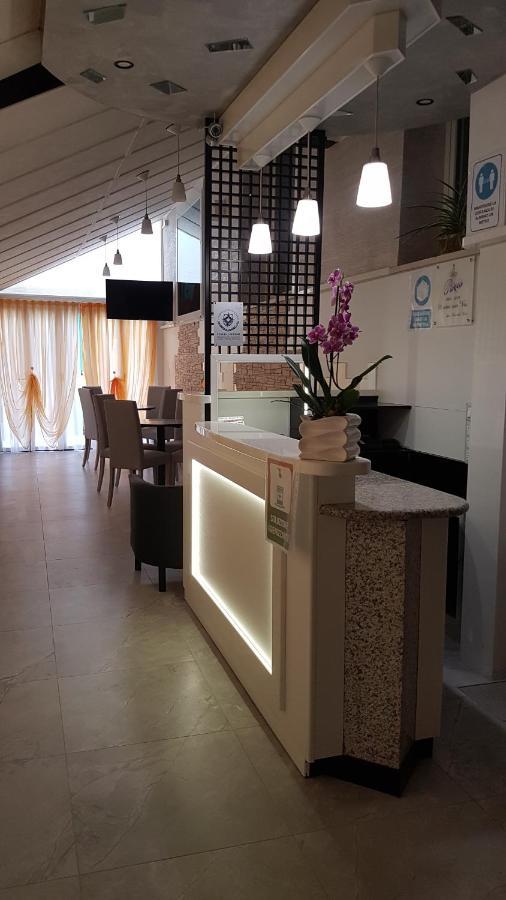 Albergo Paris Sottomarina Dış mekan fotoğraf