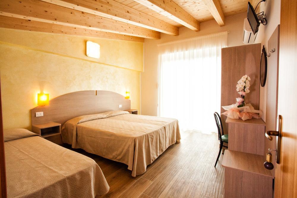 Albergo Paris Sottomarina Dış mekan fotoğraf
