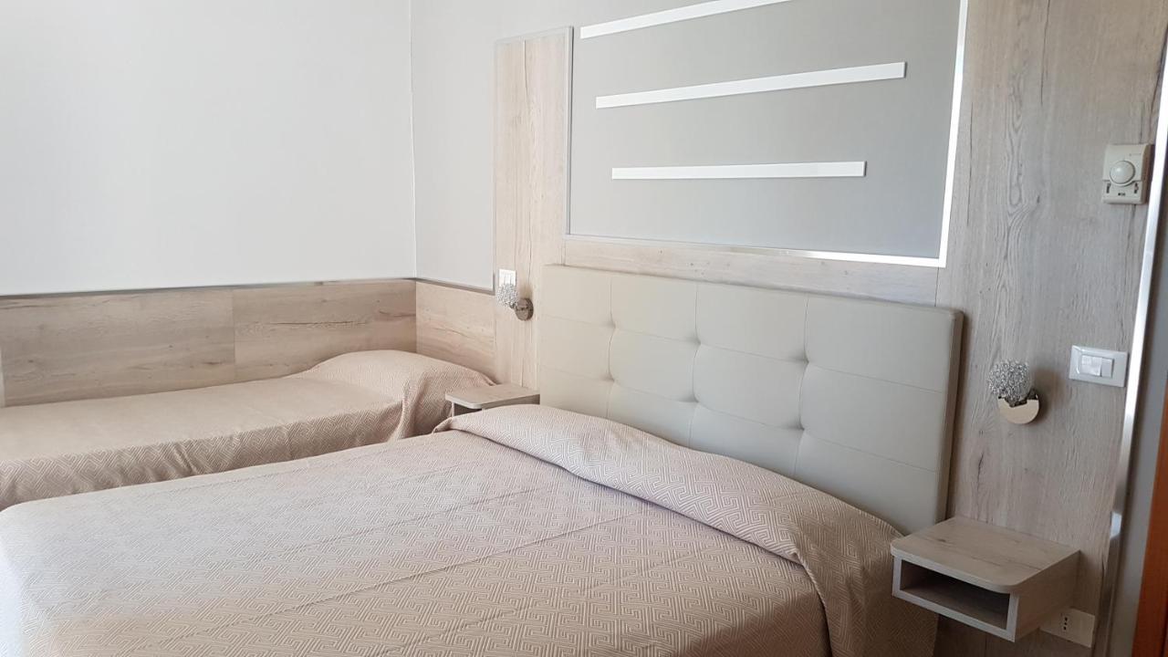 Albergo Paris Sottomarina Dış mekan fotoğraf